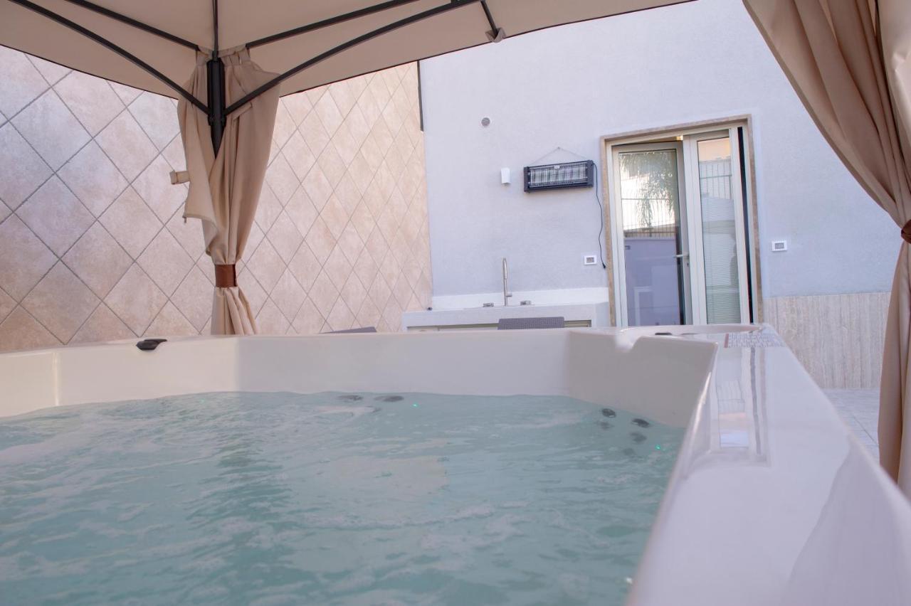 Joyce Luxury Suite Monopoli Buitenkant foto